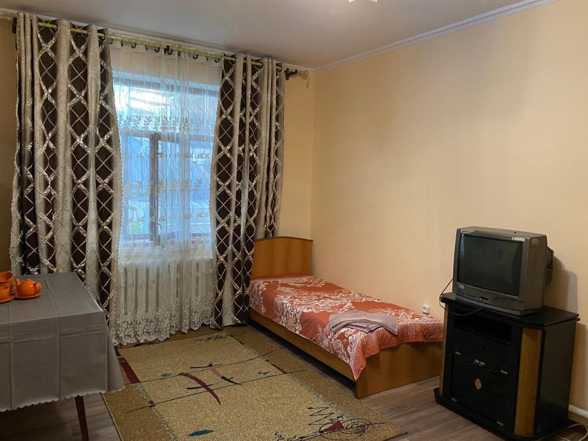 אוש Guest House Vip מראה חיצוני תמונה