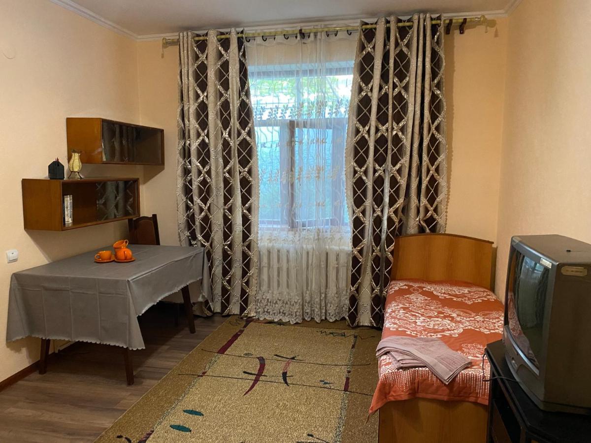 אוש Guest House Vip מראה חיצוני תמונה