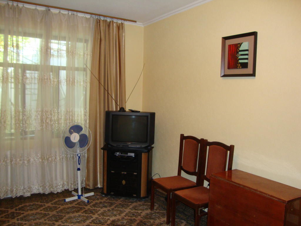 אוש Guest House Vip מראה חיצוני תמונה