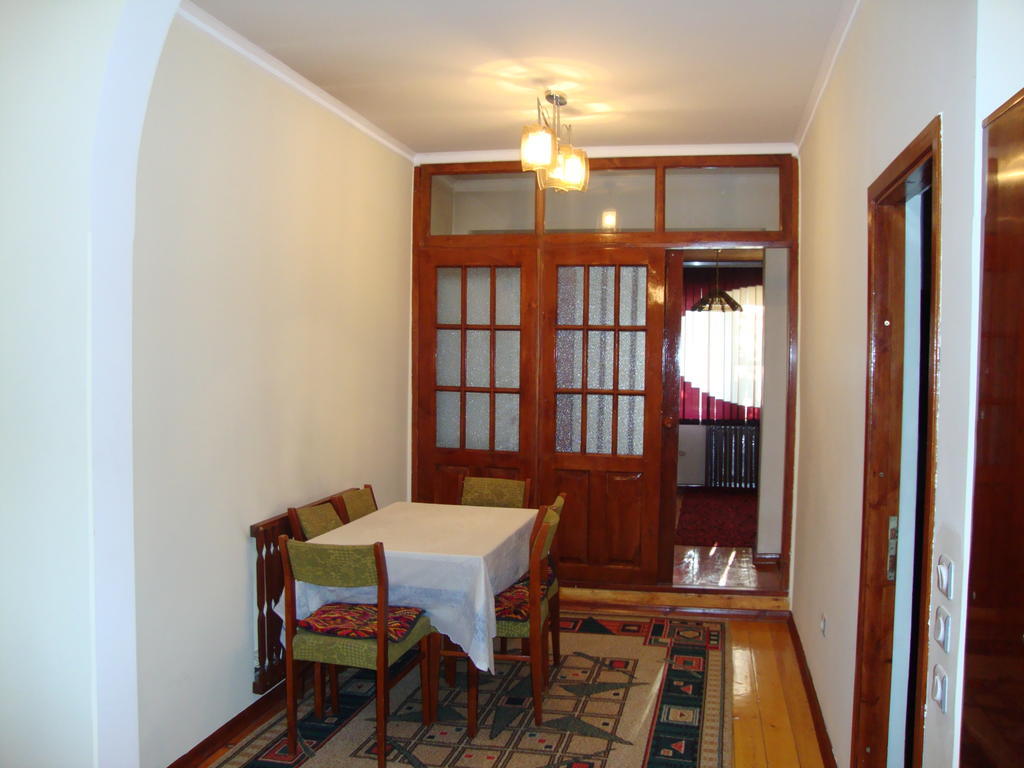 אוש Guest House Vip חדר תמונה